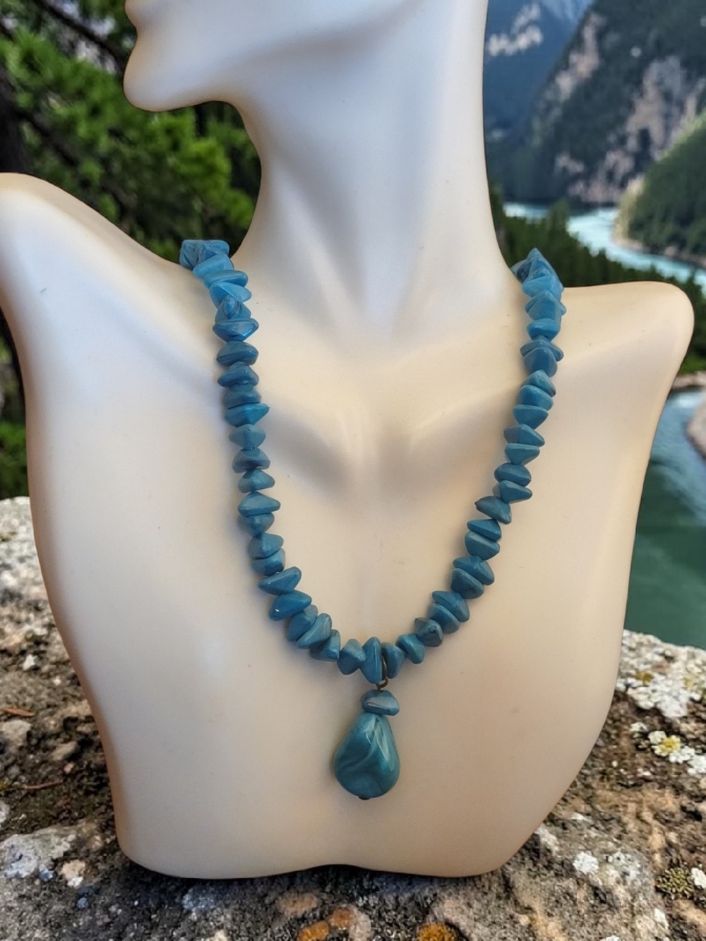 Blue Gemstone Chip Necklace with Pendant